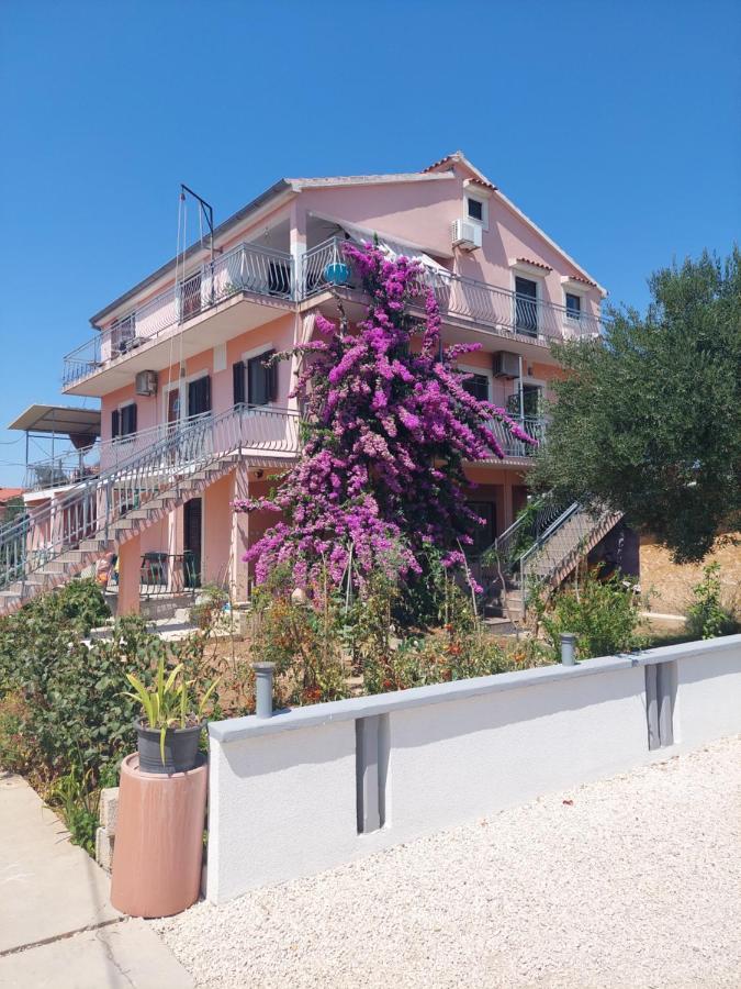 Apartmani Tajana Сукошан Экстерьер фото